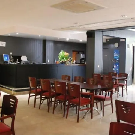 Armonia Hotel *